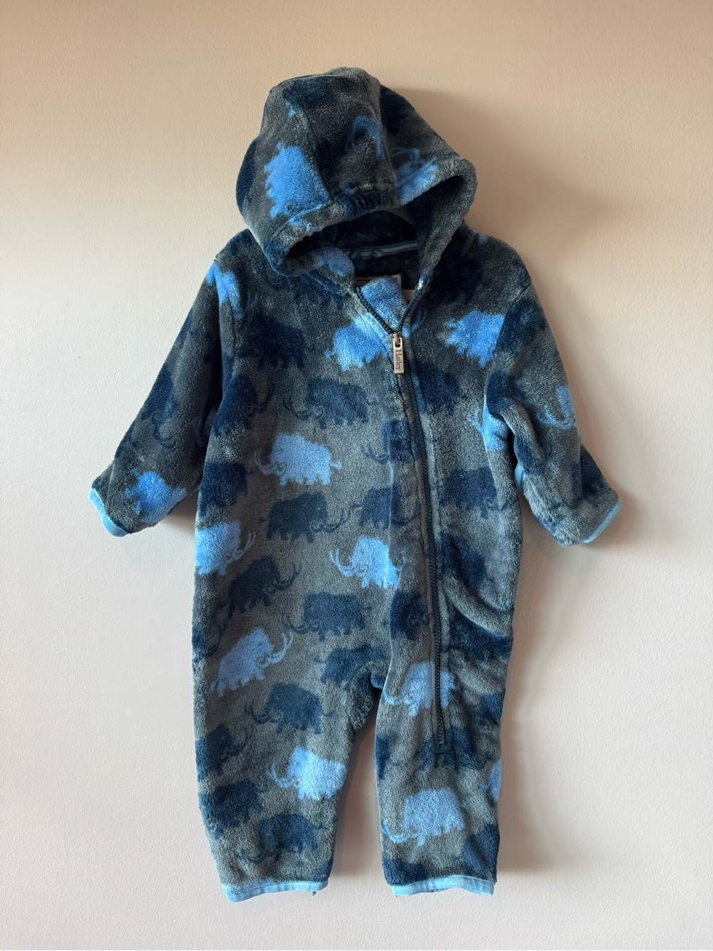 Hatley Elephant Print Hooded Pram Bunting One Piece Fleece Suit 12-18 months
